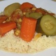 Découvrez ce goût d&rsquo;ailleurs si facile à reproduire ici! Cette recette peut nourrir 4 à 6 personnes! 450 g de semoule (couscous)...