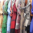 Au moment de faire vos bagages, n&rsquo;oubliez pas votre précieux foulard multiusage. Il vous viendra en aide plus d&rsquo;une fois! Saviez-vous qu&rsquo;en...