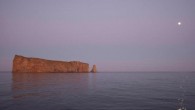 Petite revue de la semaine : le rocher Percé perd de la roche + Au sommet de l’Everest à 80 ans Le rocher Percé perd de la roche Cette semaine en Gaspésie, l’érosion est venue chatouiller le rocher Percé un peu plus fort...