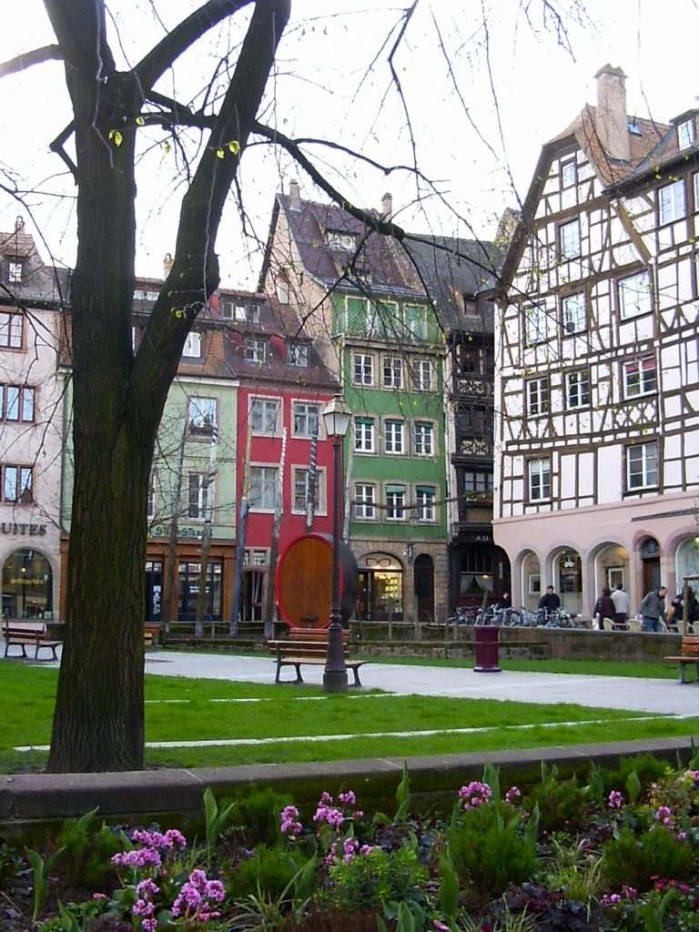 Place publique au Centre de Strasborg