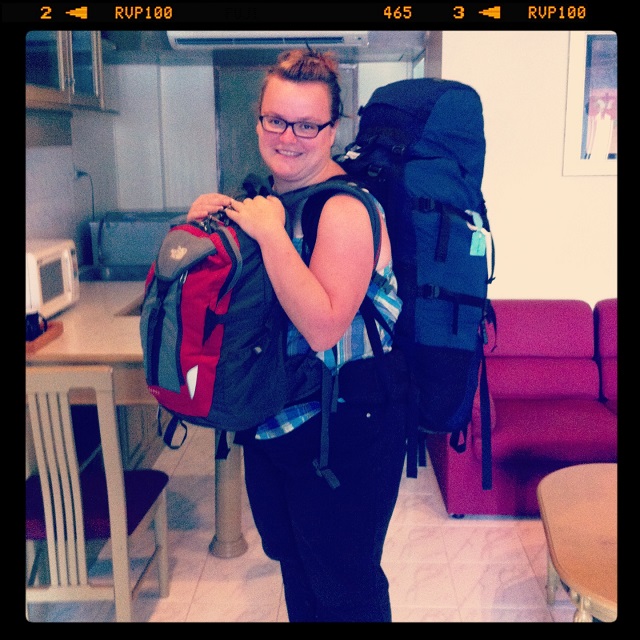 Jen et son sac à dos en tour du monde