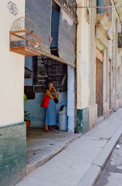 Pause téléphone, La Havane, Cuba
