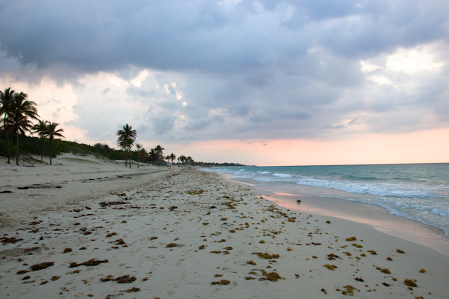 Playa del Este au coucher du soleil, La Havane, Cuba