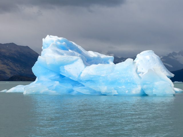 Iceberg - Cruceros MarPatag - El Calafate, Argentine