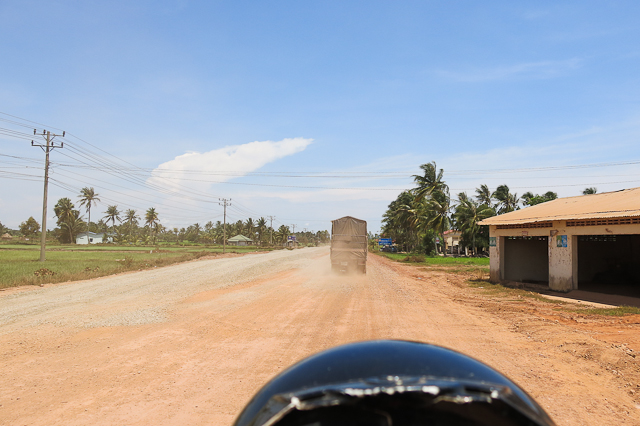 Routes poussiéreuses de Kep, Cambodge