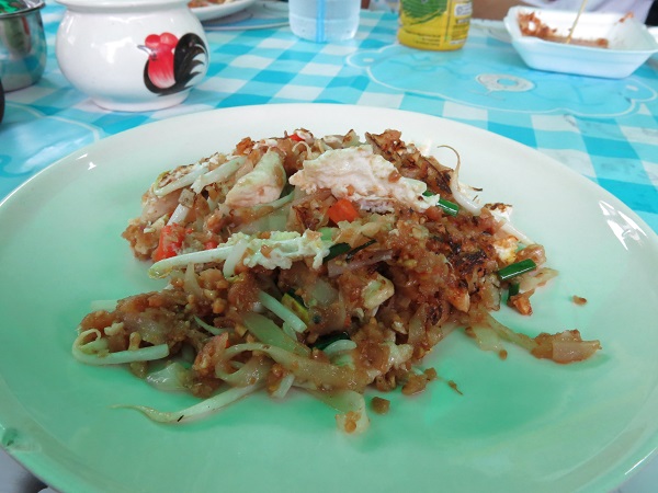 Un pad thai à 25 cents au marché local de Bangkok