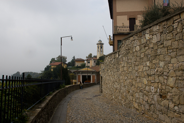 En route pour la Castello di San Vigilio - Bergamo, Lombardie, Italie