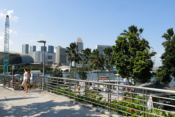 La promenade au centre de Singapour