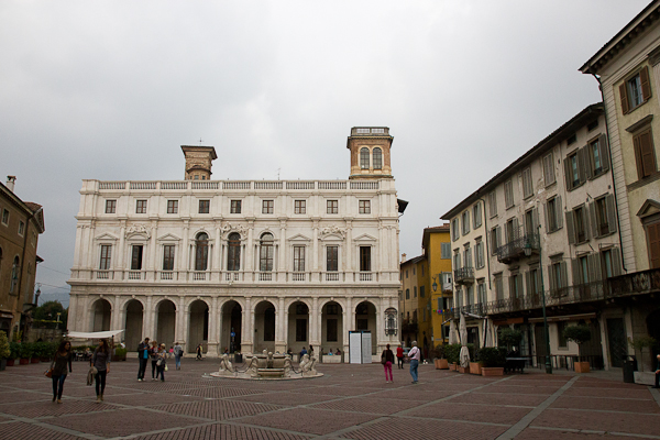 Piazza Vecchia de Bergamo, Lombardie, Italie