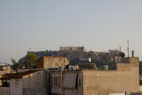 Première vue de l'Acropole - City Circus Hostel Athènes