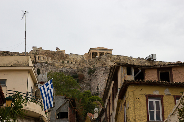 Vue de l'Acropole de Plaka - Athènes, Grèce