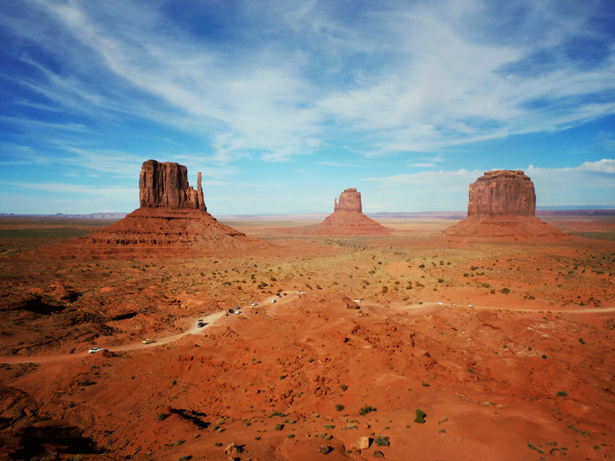 Monument Valley La Majestueuse Frontière De Larizona Et De