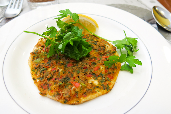 Lahmacun, la pizza de Turquie - Istanbul, Turquie