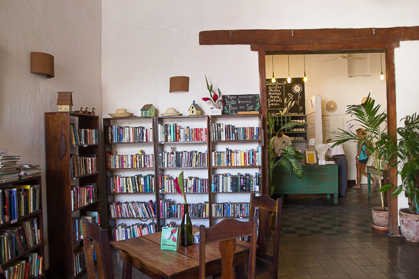 Bibliothèque du The Garden Café, Granada, Nicaragua