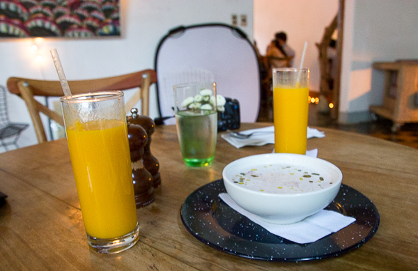 Bol d'ajo blanco du Espressionnista Café, Granada, Nicaragua