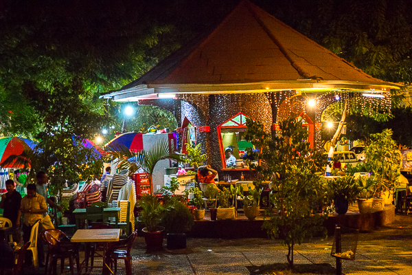 Le Parque Central, Granada, Nicaragua