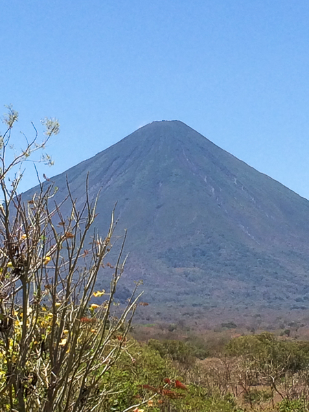 Le volcan Concepcion sans nuages - El Encanto - Ometepe, Nicaragua