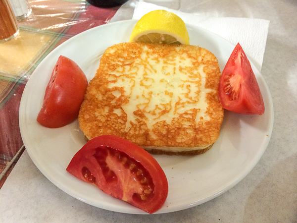 Saganaki - Quoi manger en Grèce (2)