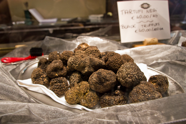 au pays de la truffe noire chez Procacci Alimentari di Lusso - Florence, Toscane, Italie