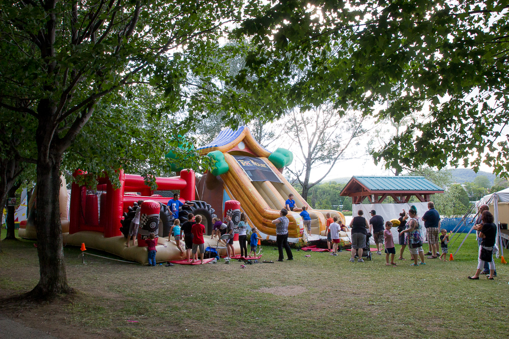 Les jeux pour enfants à la Foire Brayonne - Edmundston, Nouveau-Brunswick