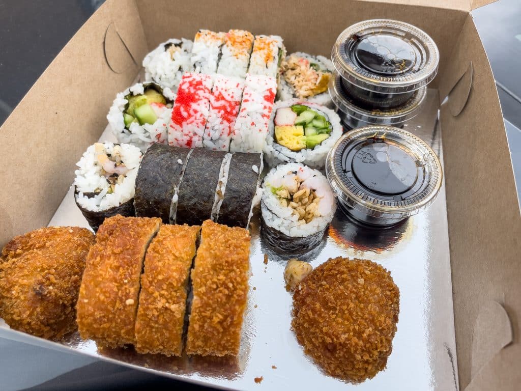 Sushis et rouleaux - Sushi World