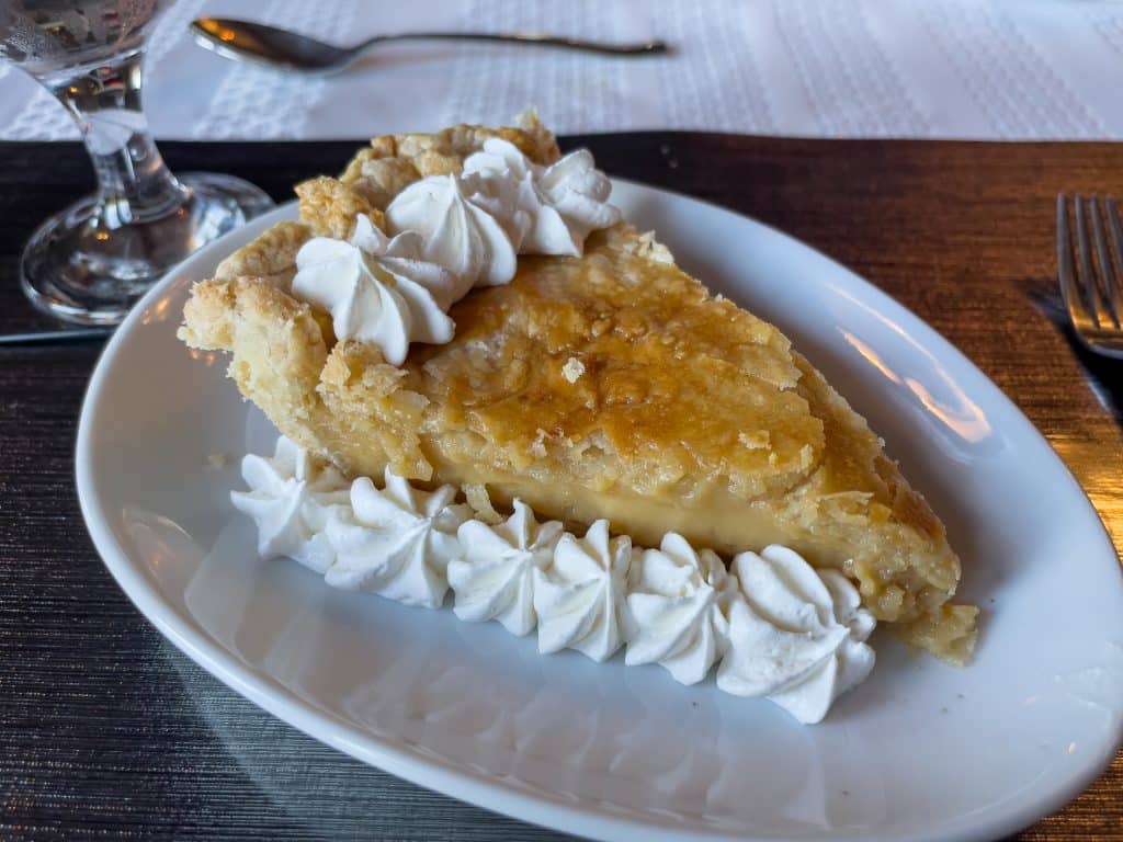 Tarte au sucre du Chantal's Steakhouse à Edmundston