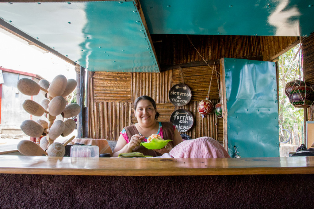 Cuisiniere de l'endroit - Catarina - Masaya - NIcaragua