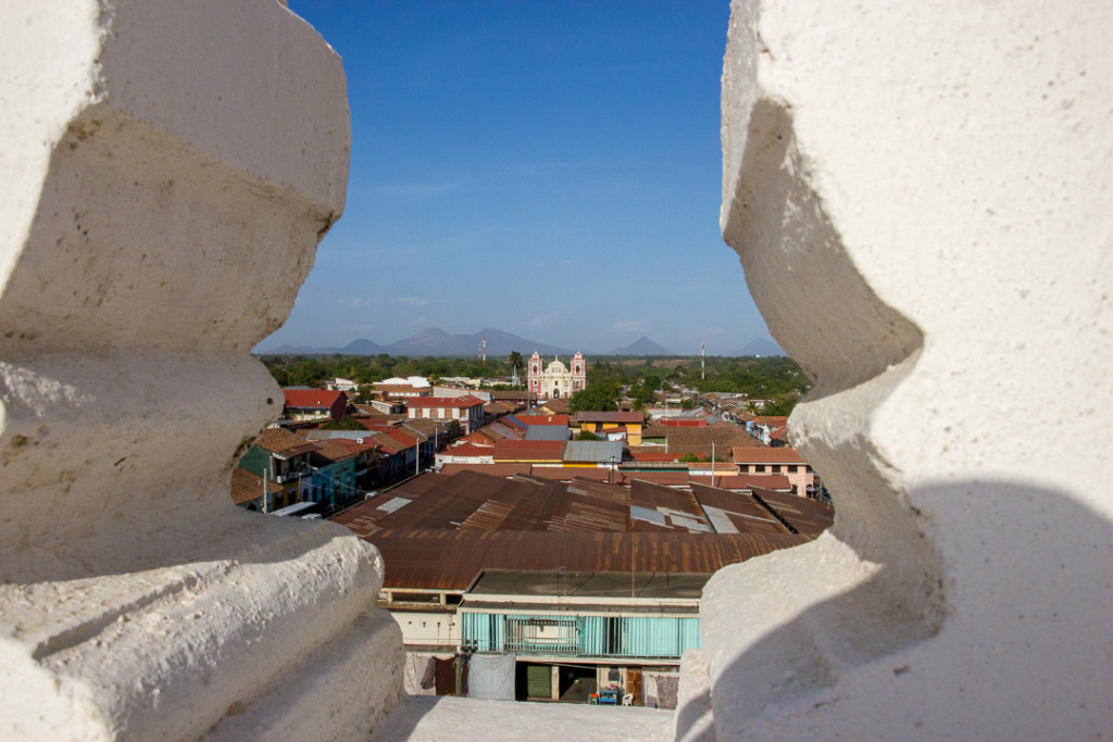 Panorama du toit de la cathedrale de leon