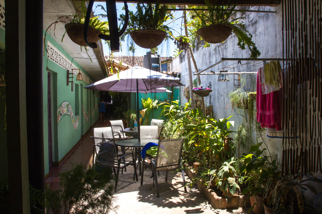 Terrasse - Granada — Hostal Entre Amigos - Nicaragua