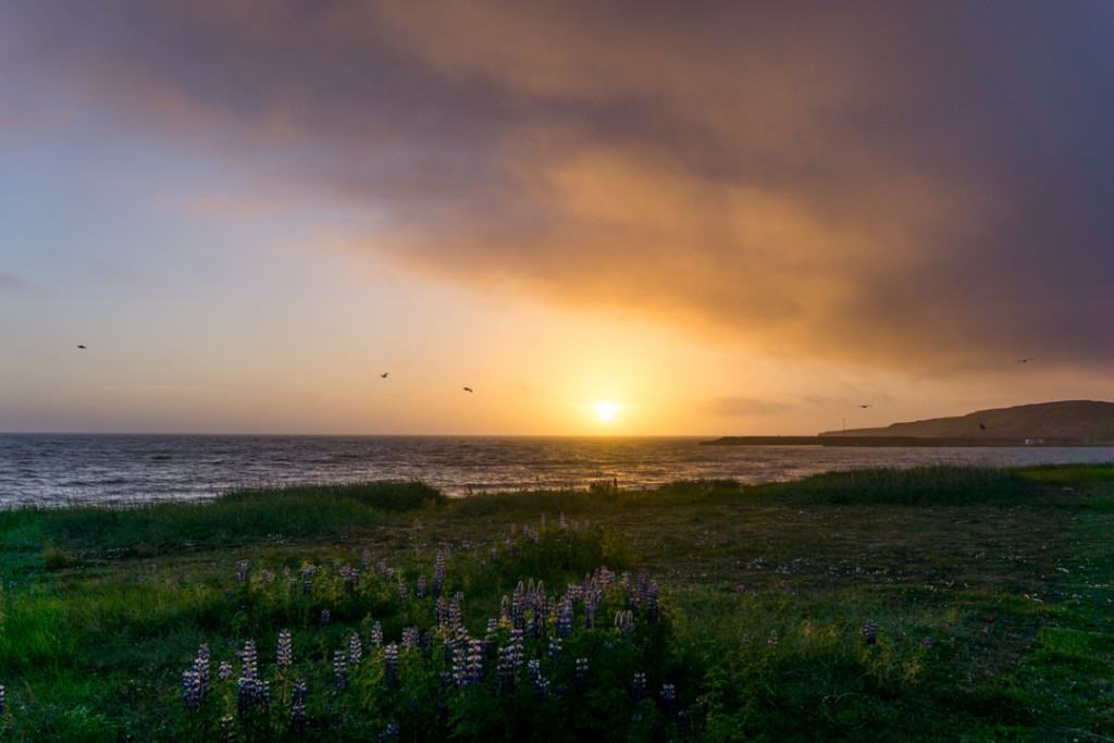 Soleil de minuit Blonduos Islande