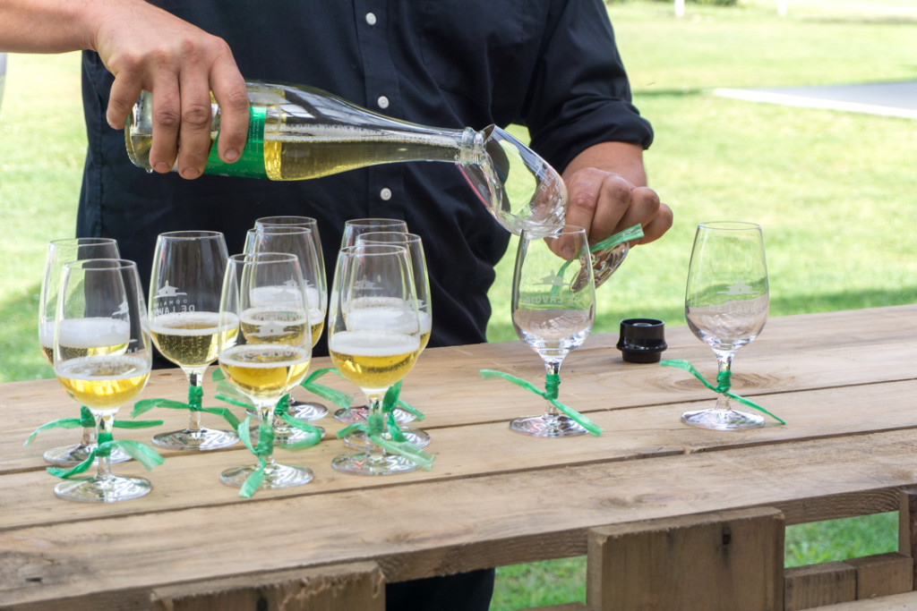 Dégustation de poiré mousseux - Domaine De Lavoie