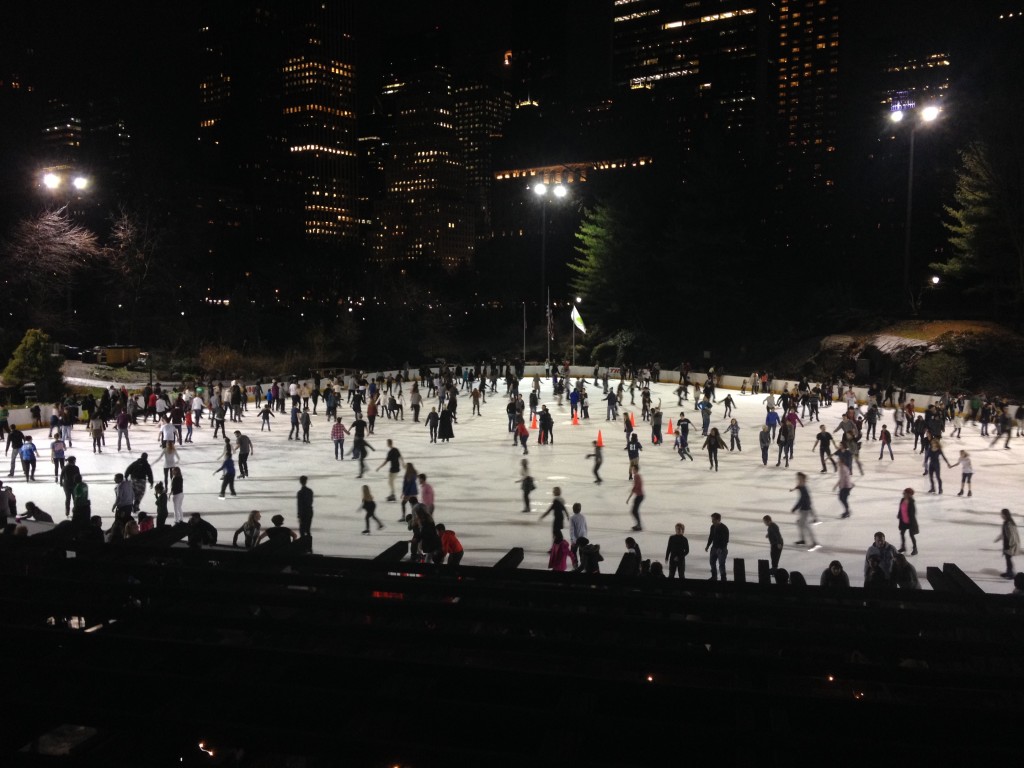 La grande patinoire de Noël de New York