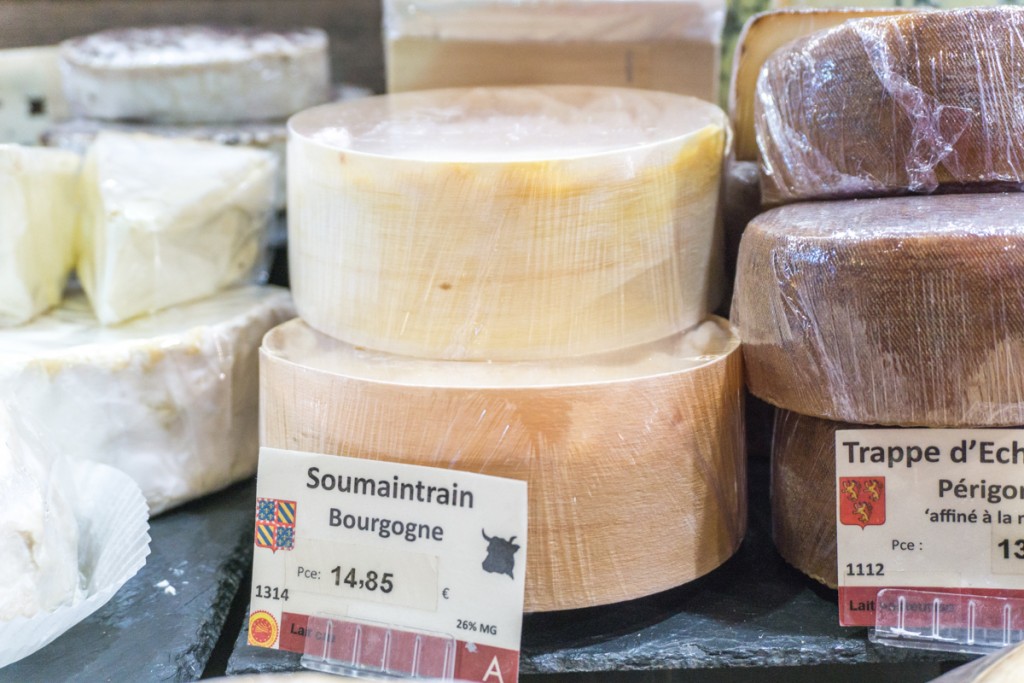 Meules de fromages chez Androuet Paris