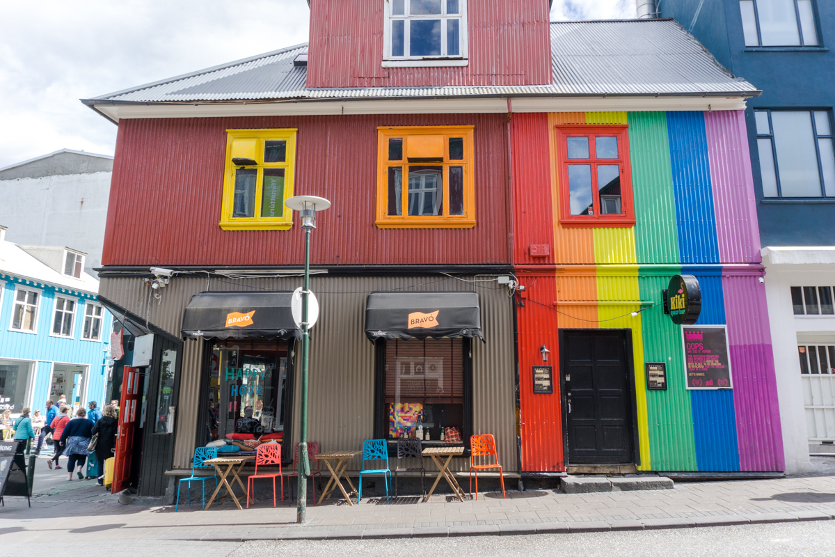 Bravo, un bar coloré où sortir à Reykjavik ou boire un verre