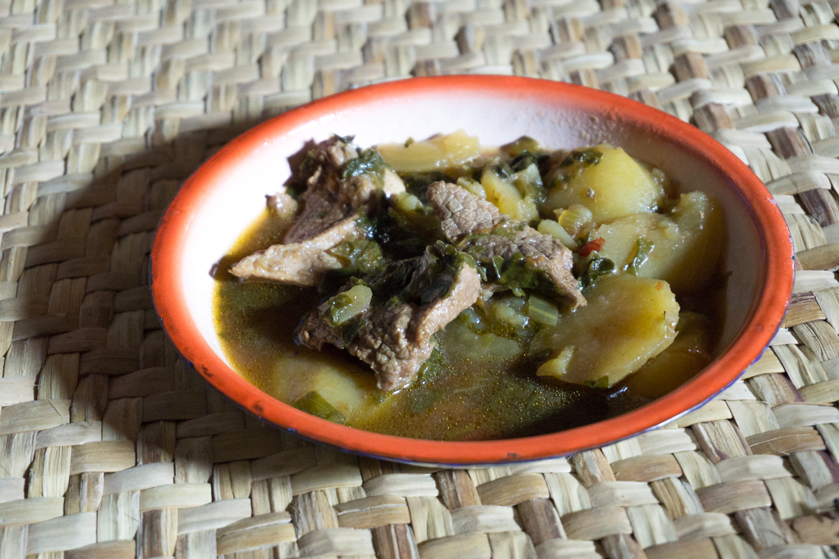 Bouilli de viande malgache à Anjozorobe, Madagascar