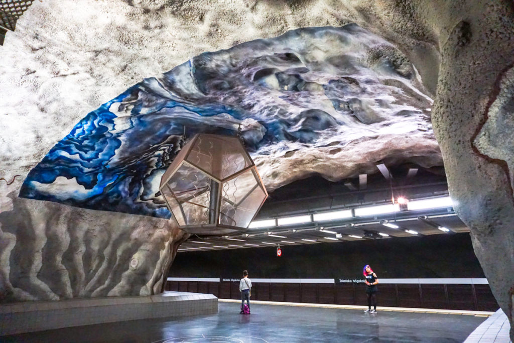 Galerie d'art dans le métro de Stockholm en Suède - Station Tekniska Högskolan