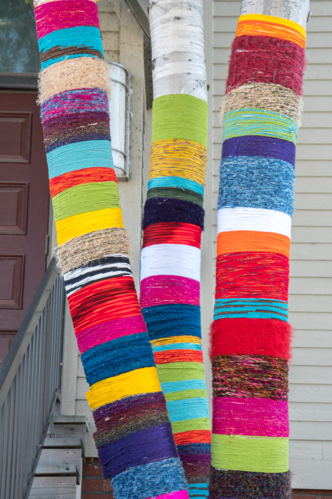 Yarn bombing ou art de rue à Edmundston