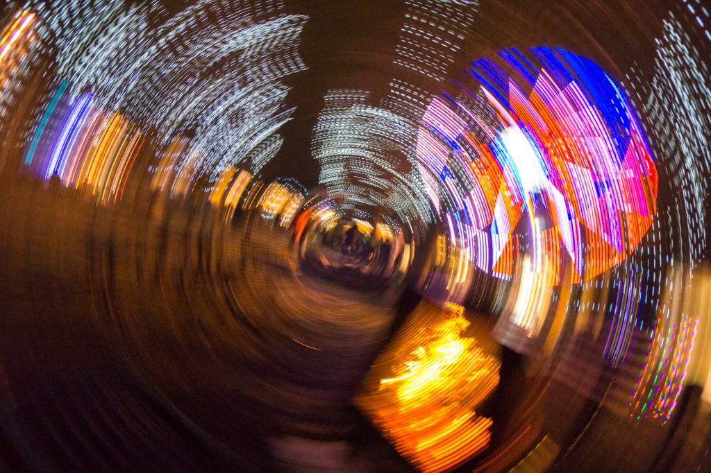 effet de lumière psychédélique au marché de Noël de Terrebonne