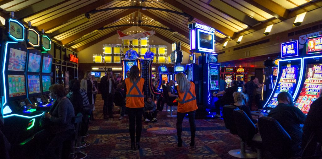 Techniciens en avion du Casino de Charlevoix