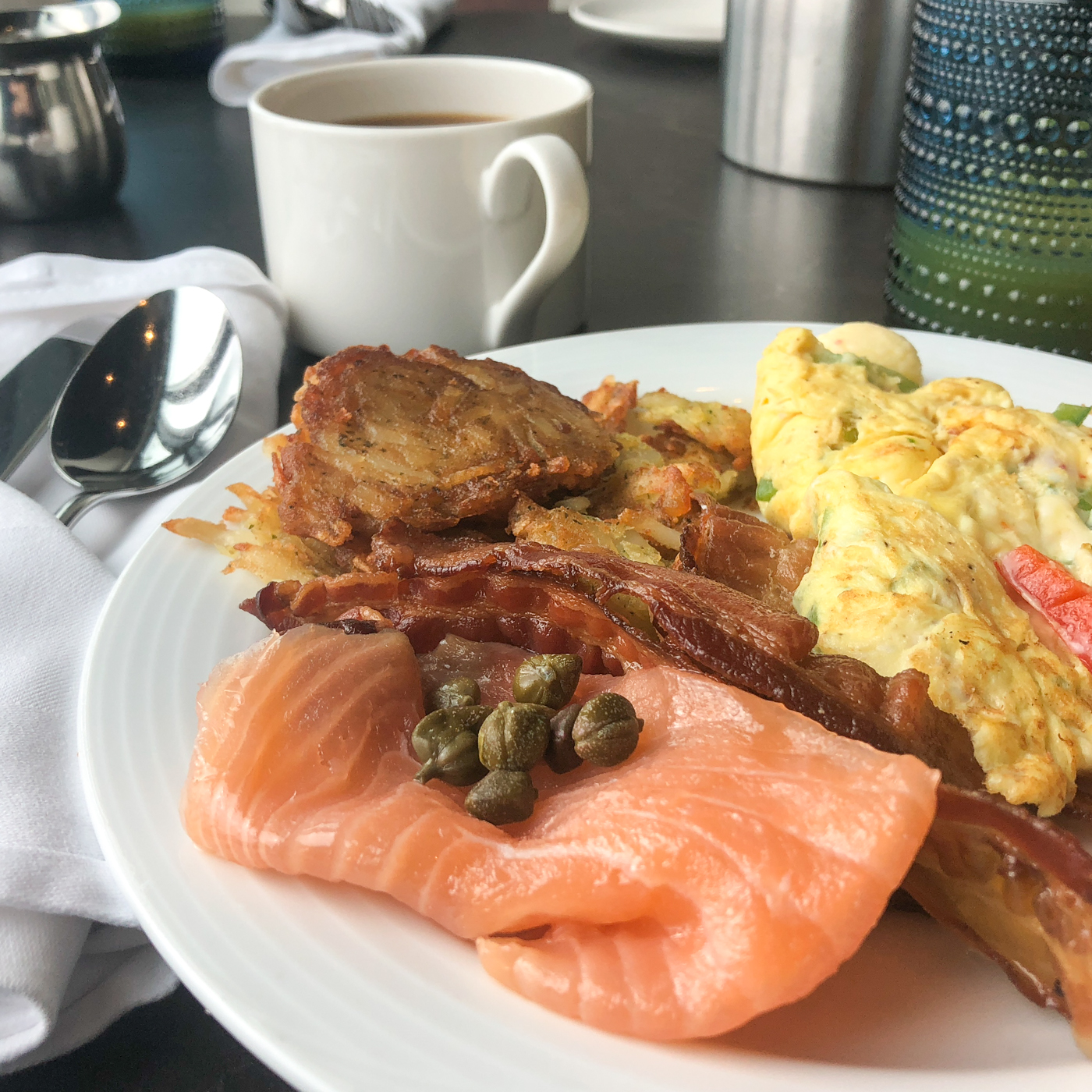 Assiette au buffet brunch 