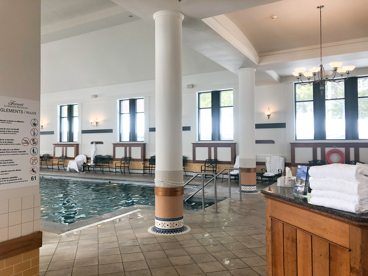 Piscine intérieure du Fairmont manoir Richelieu