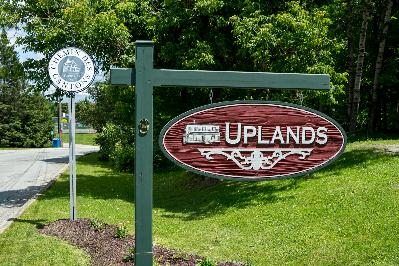 panneau de chez Uplands sur le chemin des Cantons