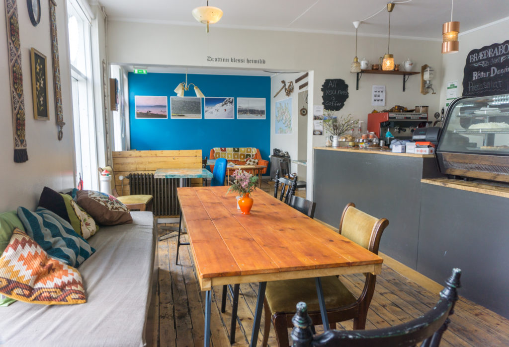 Café Braedraborg d'Isafjördur dans les fjords de l'Ouest - guide voyage Islande