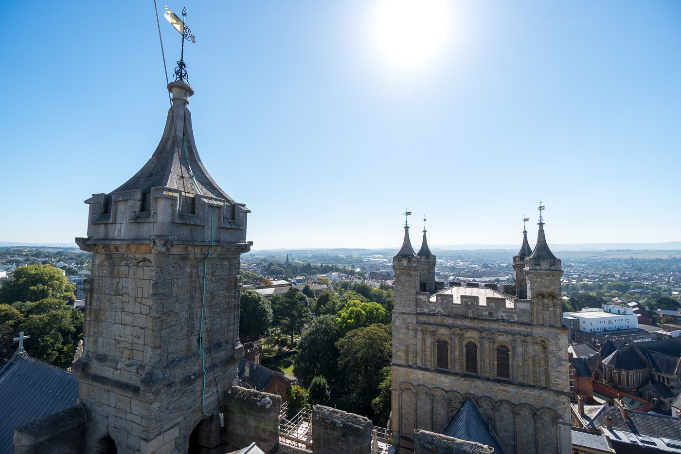 Toit de la cathédrale d'Exeter au Royaume-Uni