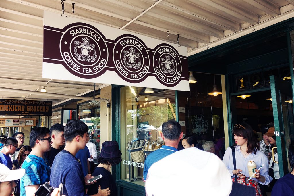 Visite du premier Starbucks à Seattle