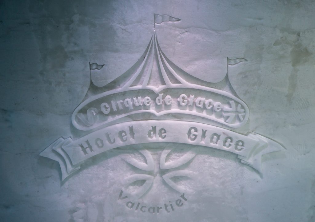 Cirque de glace - logo de l'hôtel de glace