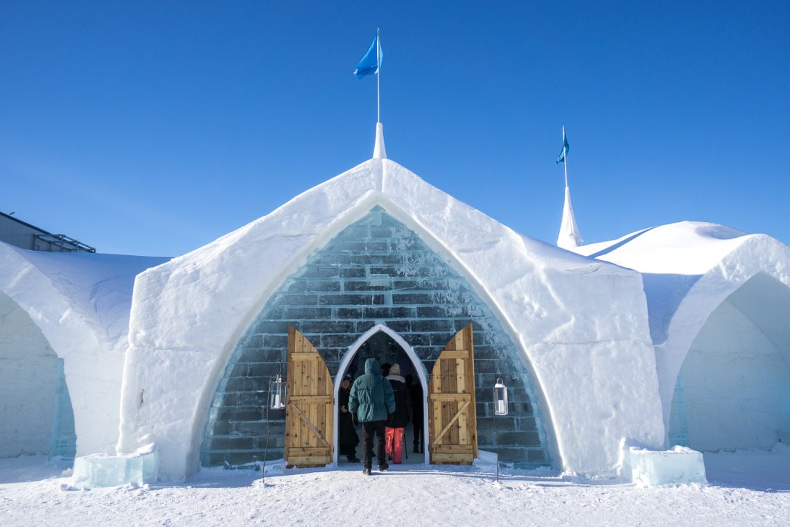 Quoi faire en hiver au Québec - hôtel de glace