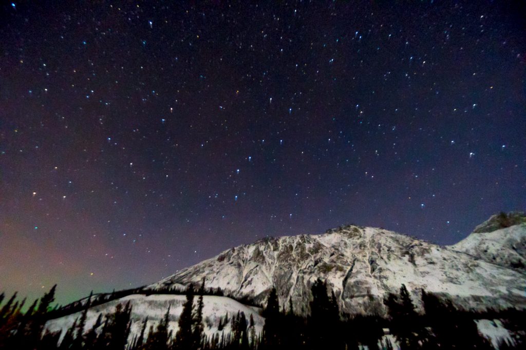 Ciel étoilé et aurores boréales - Yukon, Whitehorse Gray Ridge Lodge