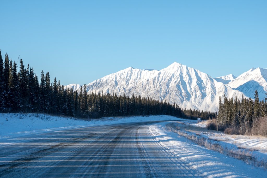 Montagnes du parc national Kluane du Yykon, Haines Junction