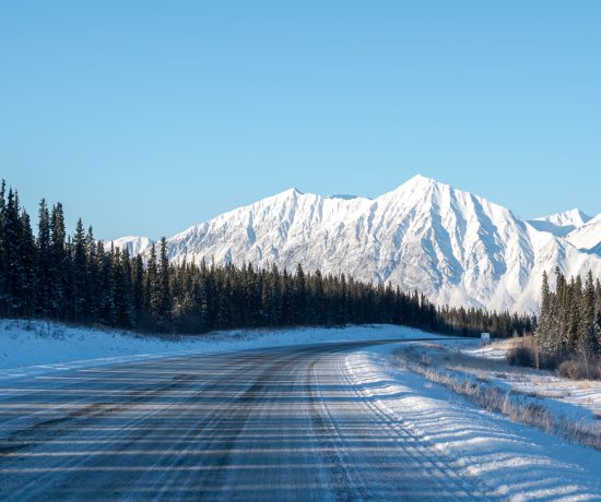 Montagnes du parc national Kluane du Yykon, Haines Junction